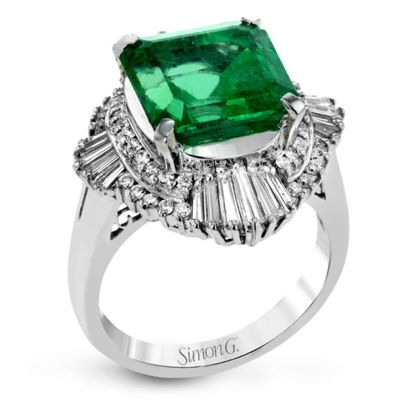 White Gold Emerald Fashion Ring