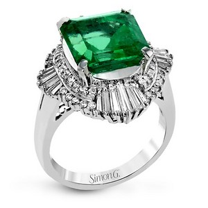 White Gold Emerald Fashion Ring
