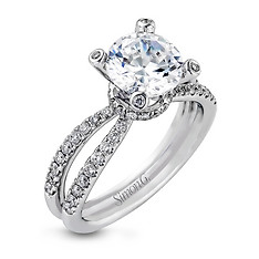 GR204 Engagement Ring